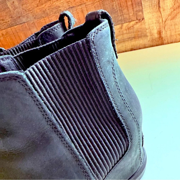 Sorel Joan of Arctic Wedged Chelsea Boots - Picture 6 of 8